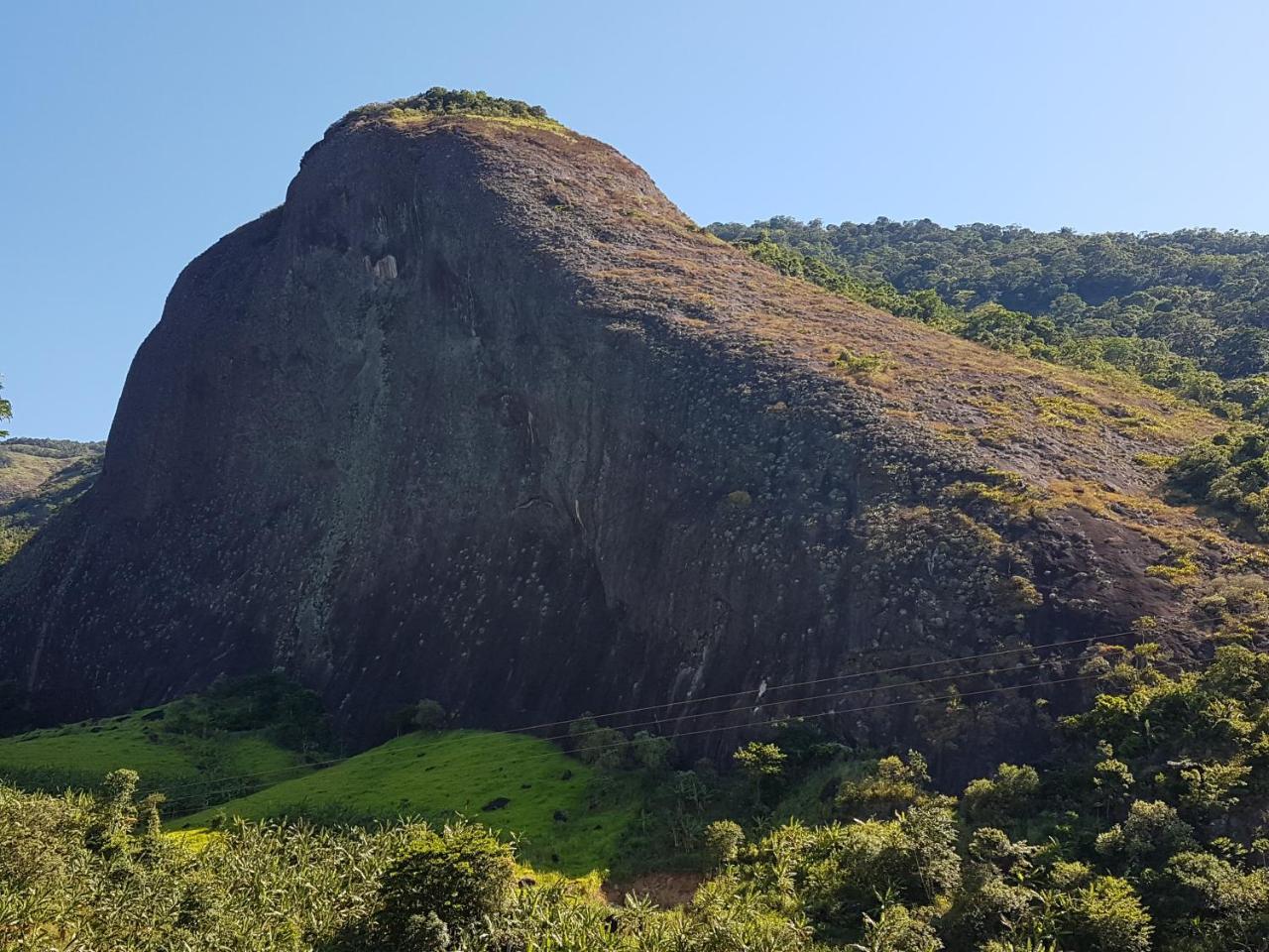 Residencia Pedra Do Elefante Hotell Guarapari Exteriör bild